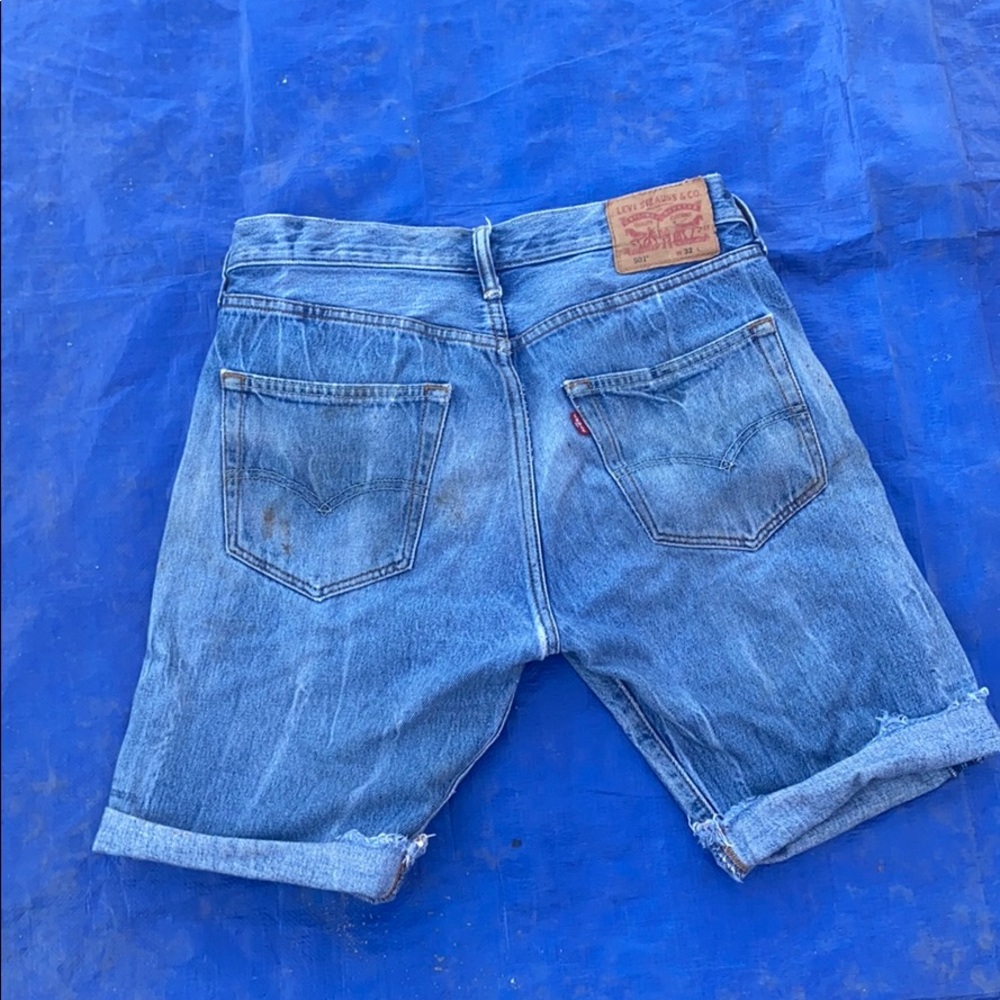Levis cutoff jean shorts
